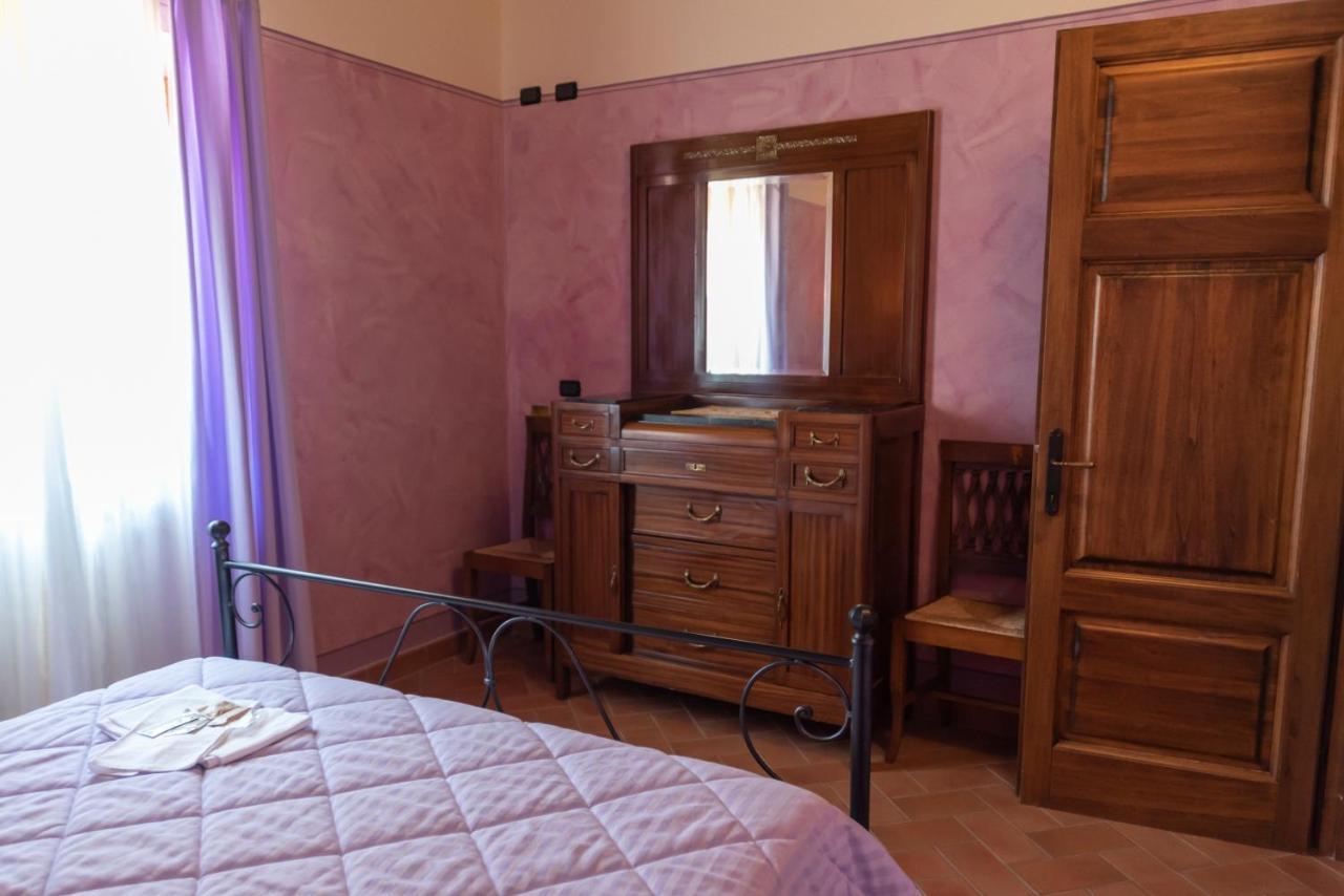 בית הארחה קאסקיה 	Il Casale Di Ginetto מראה חיצוני תמונה